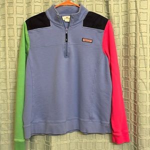 Vineyard vine sweatshirt